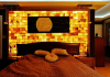 Luxus Schlafzimmer mit Himalaya Salzwand Burgenland